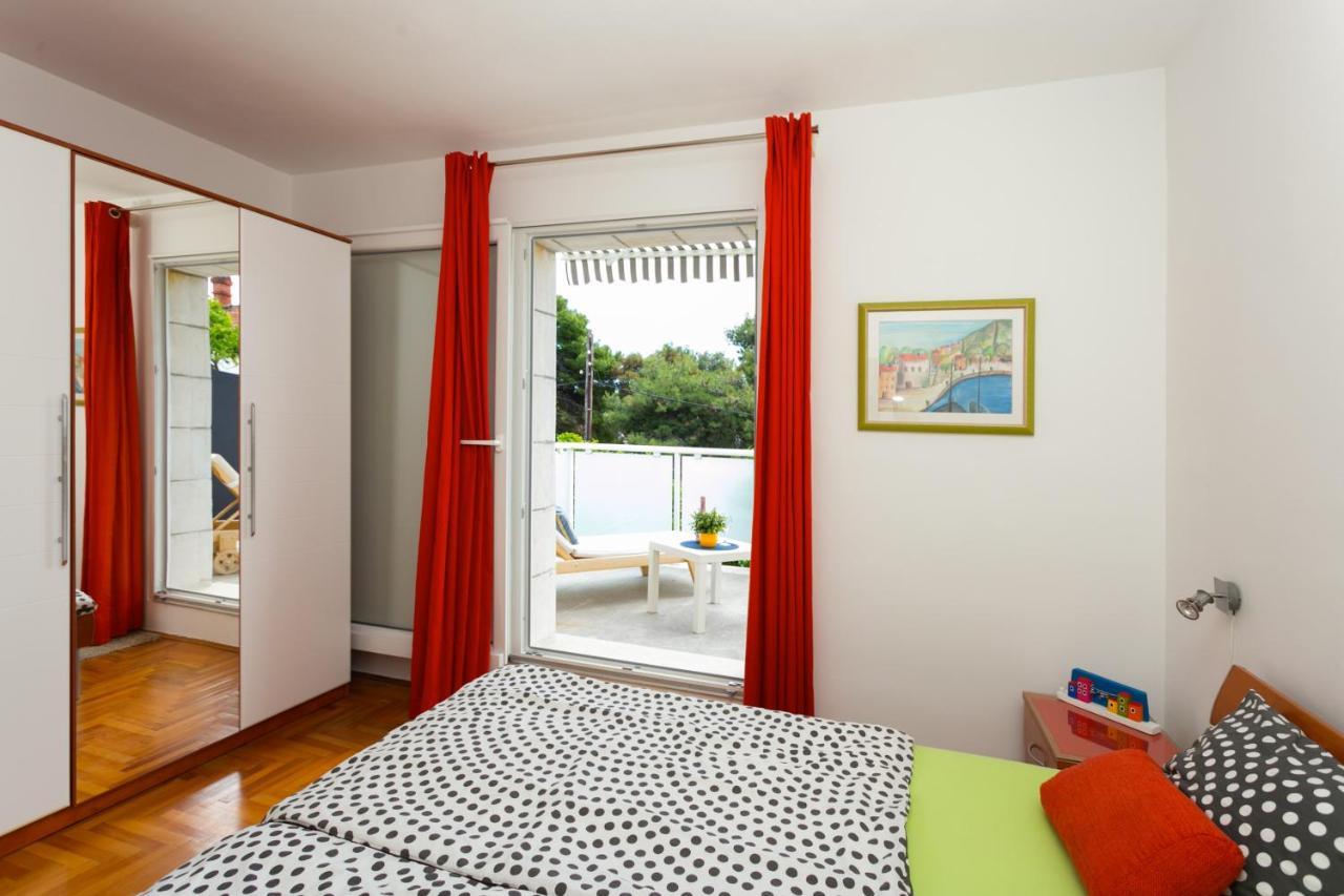 Terrace Apartment Хвар Екстер'єр фото